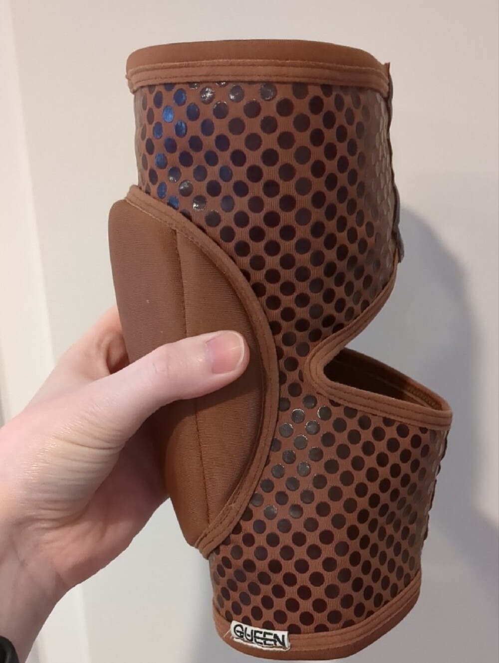 Queen Wear Mocha Grippy Padded Knee Pads in Size Large - Picture 5 of 11